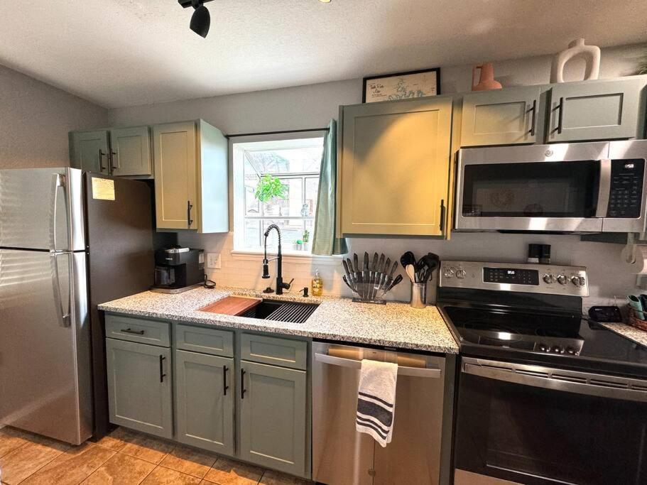 Modern Comfort: Updated Cozy Condo In Indian Point Branson Eksteriør billede