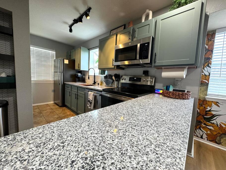 Modern Comfort: Updated Cozy Condo In Indian Point Branson Eksteriør billede